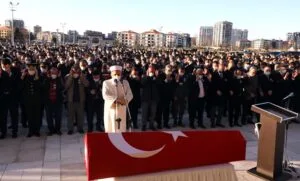 Askeri helikopterin düşmesi sonrası şehit olan 11 askerlerden Afyonlu olan