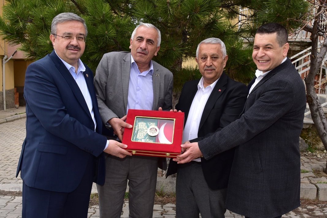 ZEYBEK BAKAN BEYAZIT MAHALLES’N ZYARET ETT        