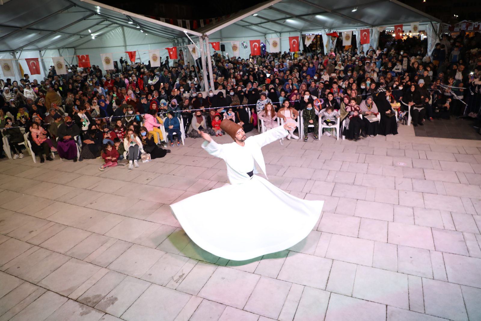 AFYONKARAHSAR’DA RAMAZAN BR BAKA GÜZEL  Belediyemizin düzenledii geleneksel Ramazan Etkinlikleri