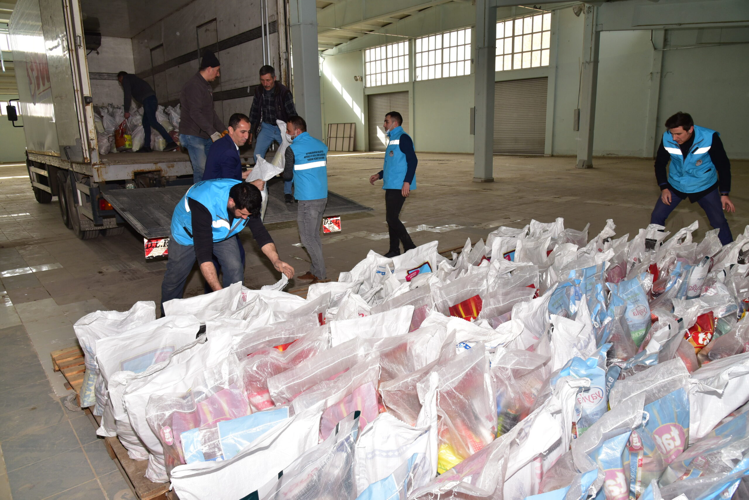 HAYIRSEVER NSANINDAN ÖRNEK DAVRANI RAMAZAN BRLKTE GÜZEL…      