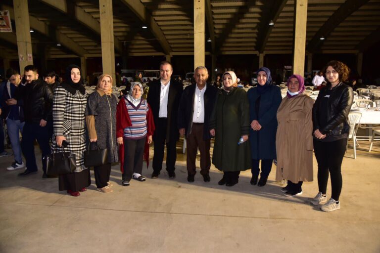 ZEYBEK BAŞKAN, SAHİPATA İFTAR ÇADIRINDA ORUÇ AÇTI