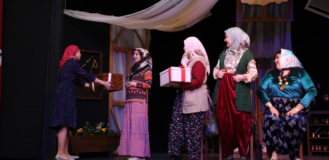 Afyonkarahisar Belediye Şehir Tiyatrosu, bu kez de “Türkmen Düğünü” adlı oyun ile