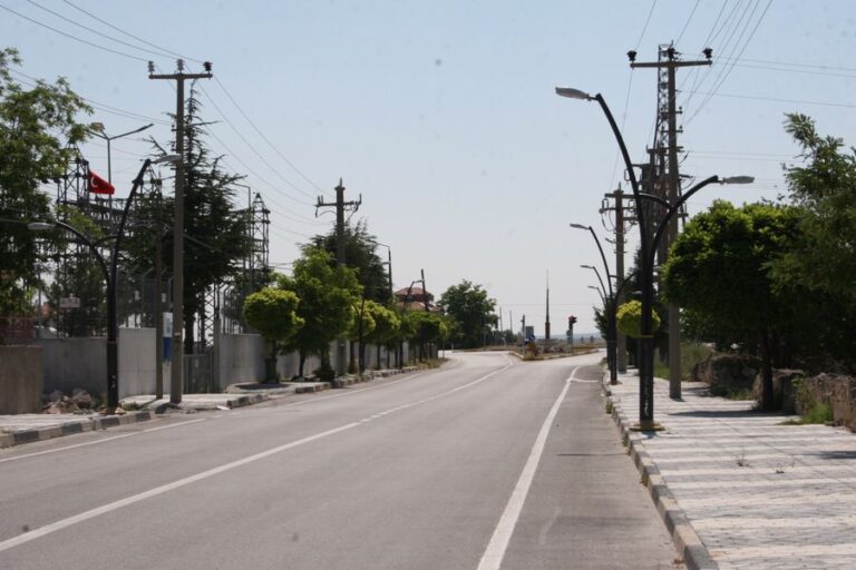 Aydınlatma Çalışmaları Devam Ediyor