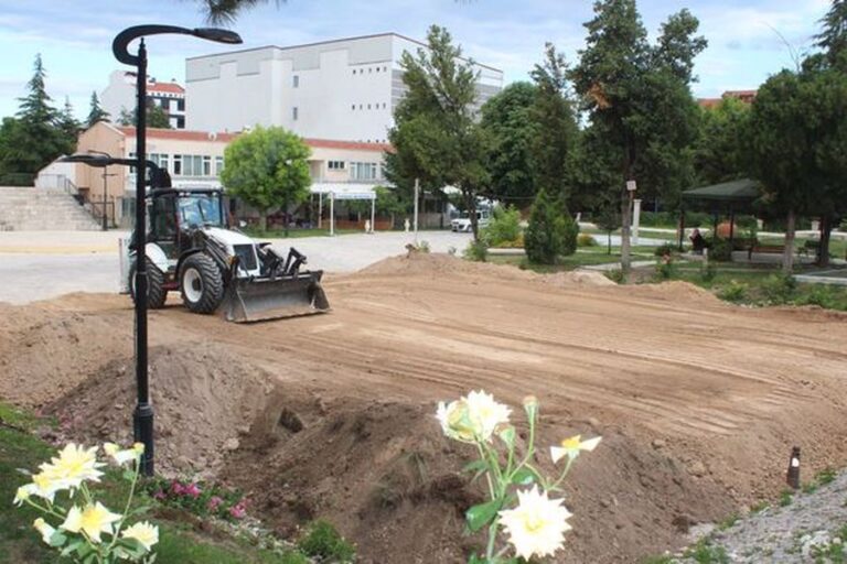 Sosyal Tesislerde Yeşil Alan Genişletme Çalışmaları Yapılıyor