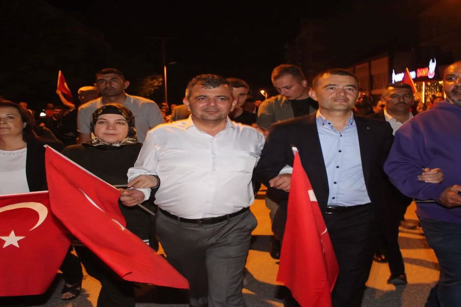 Fetullahçı Terör Örgütü (FETÖ)’nün 15 Temmuz 2016’daki darbe girişimi karşısında