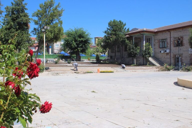 Sosyal Tesislerde Çevre Düzenleme Çalışmaları Devam Ediyor