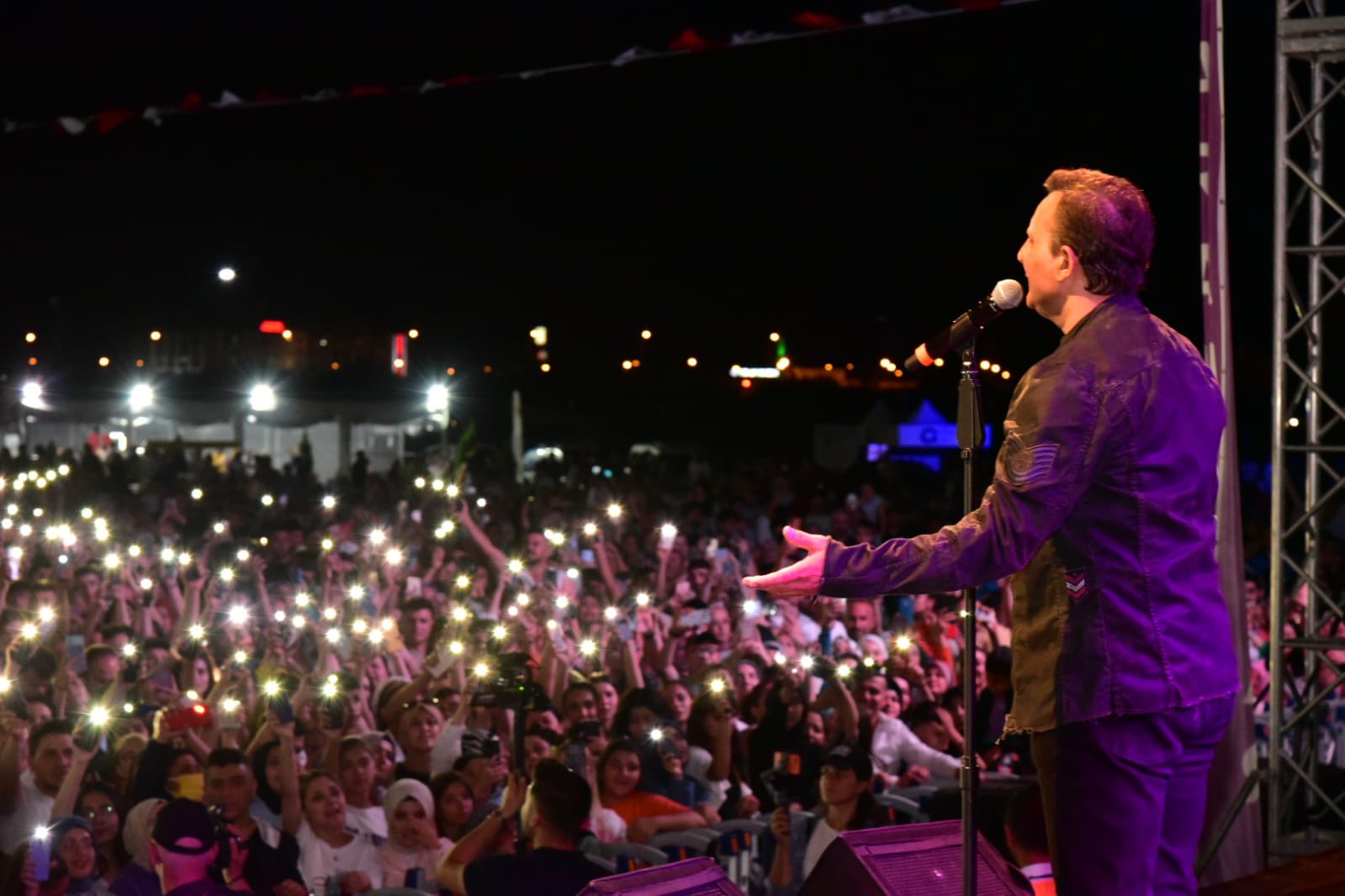 GENÇLK OYUNLARI FESTVAL SONA ERD             Belediye Bakanmz Mehmet Zeybek’in