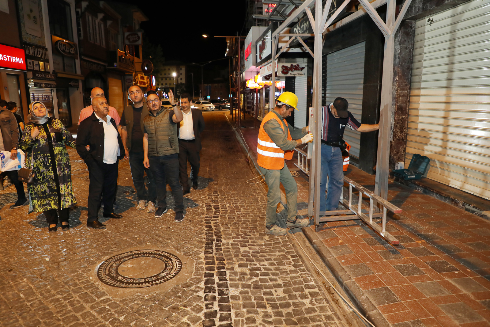 TARH UZUN ÇARI YENLEME PROJES DEVAM EDYOR             Belediye Bakanmz