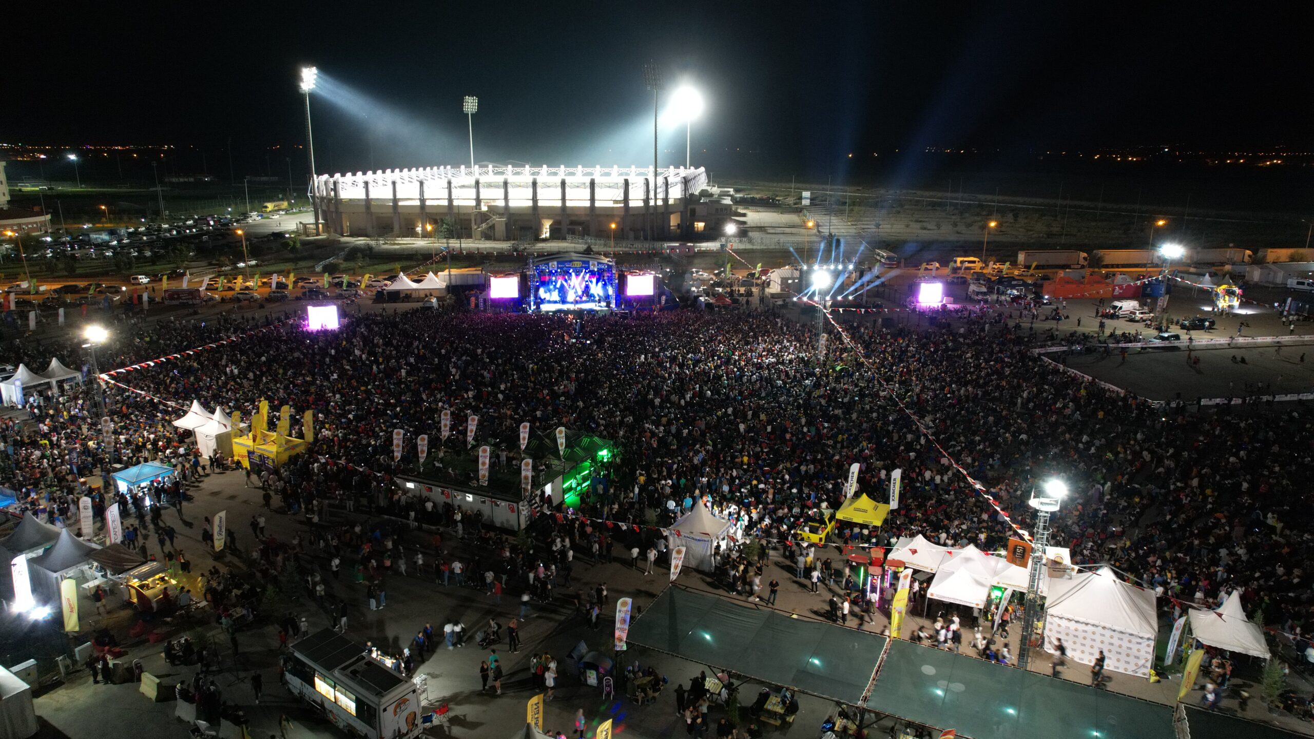 MOTOFEST SAHNESNDE KOLPA VE EROL EVGN RÜZGÂRI      