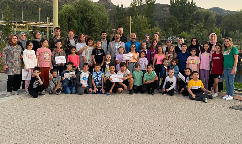 ÇOCUKLARIMIZA ÖZEL ORYANTRNG YARIMASI            Afyonkarahisar Belediyesi çocuklarmza destek salamaya