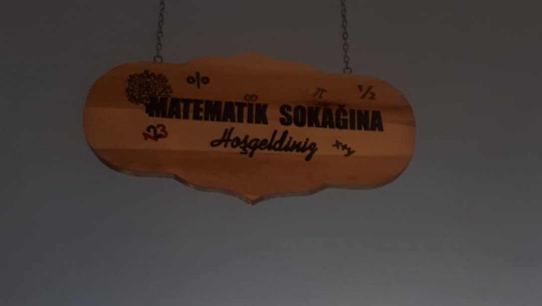 İlimiz Mesleki ve Teknik Anadolu Lisesi Öğrencileri Matematik Sokağı’nda Buluşuyor…