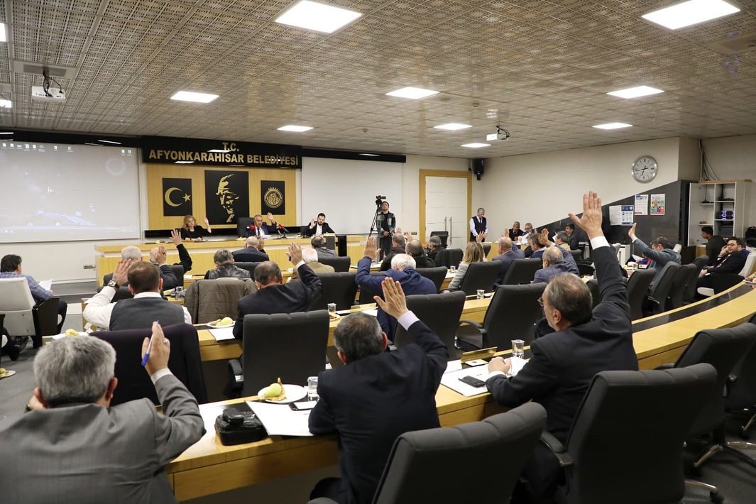BELEDYE MECLS 1 UBAT’TA TOPLANIYOR  Belediye Meclisi, 5393 sayl Belediye