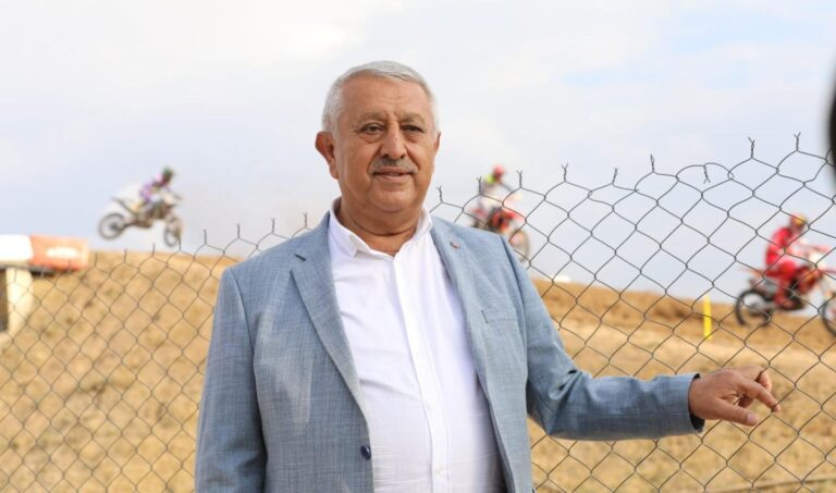 BİZİ İZLEMEYE DEVAM ETSİNLER