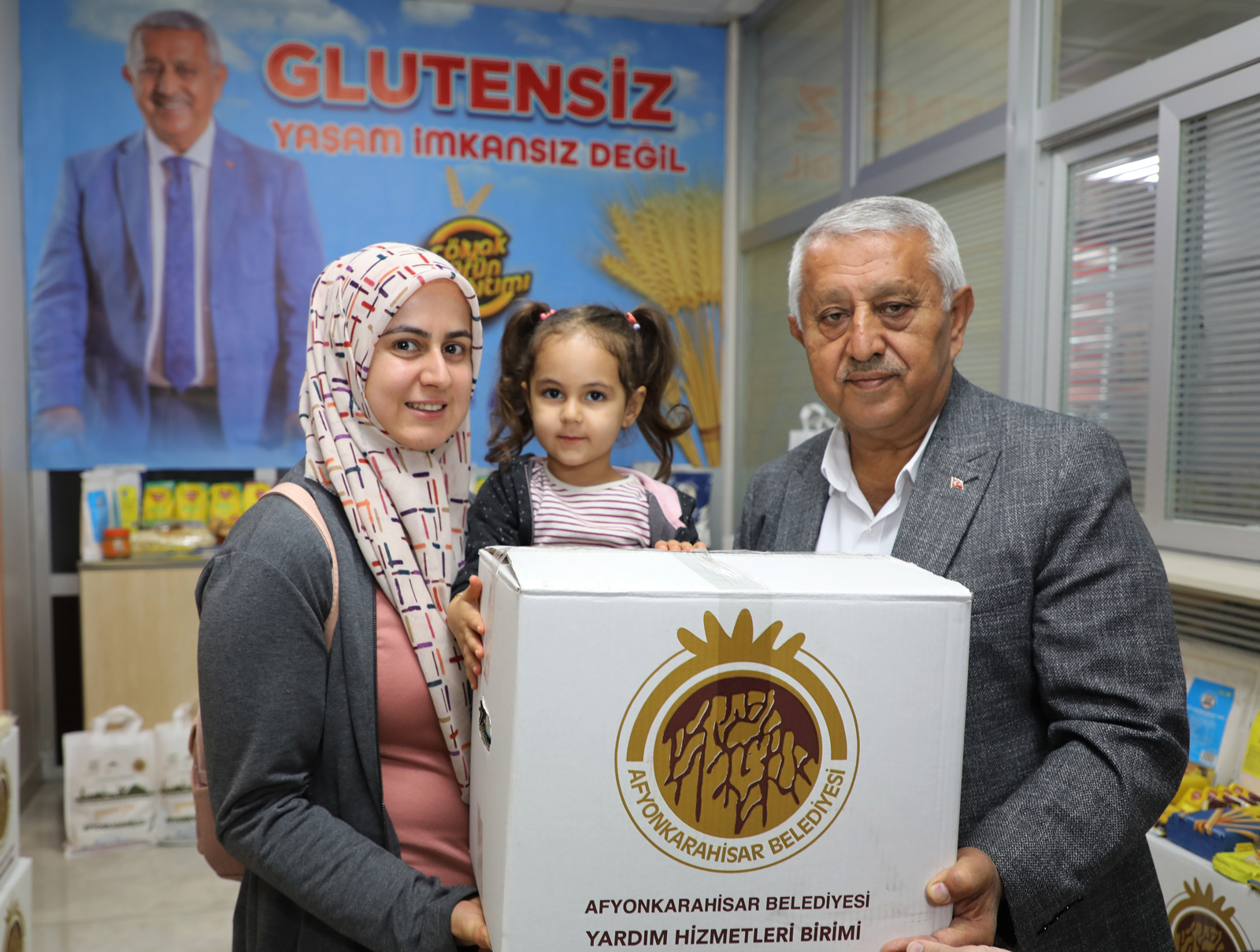 ÇÖLYAK HASTALARINA GLUTENSÝZ GIDA DESTEÐÝ Belediye Baþkanýmýz Mehmet Zeybek’in çölyak