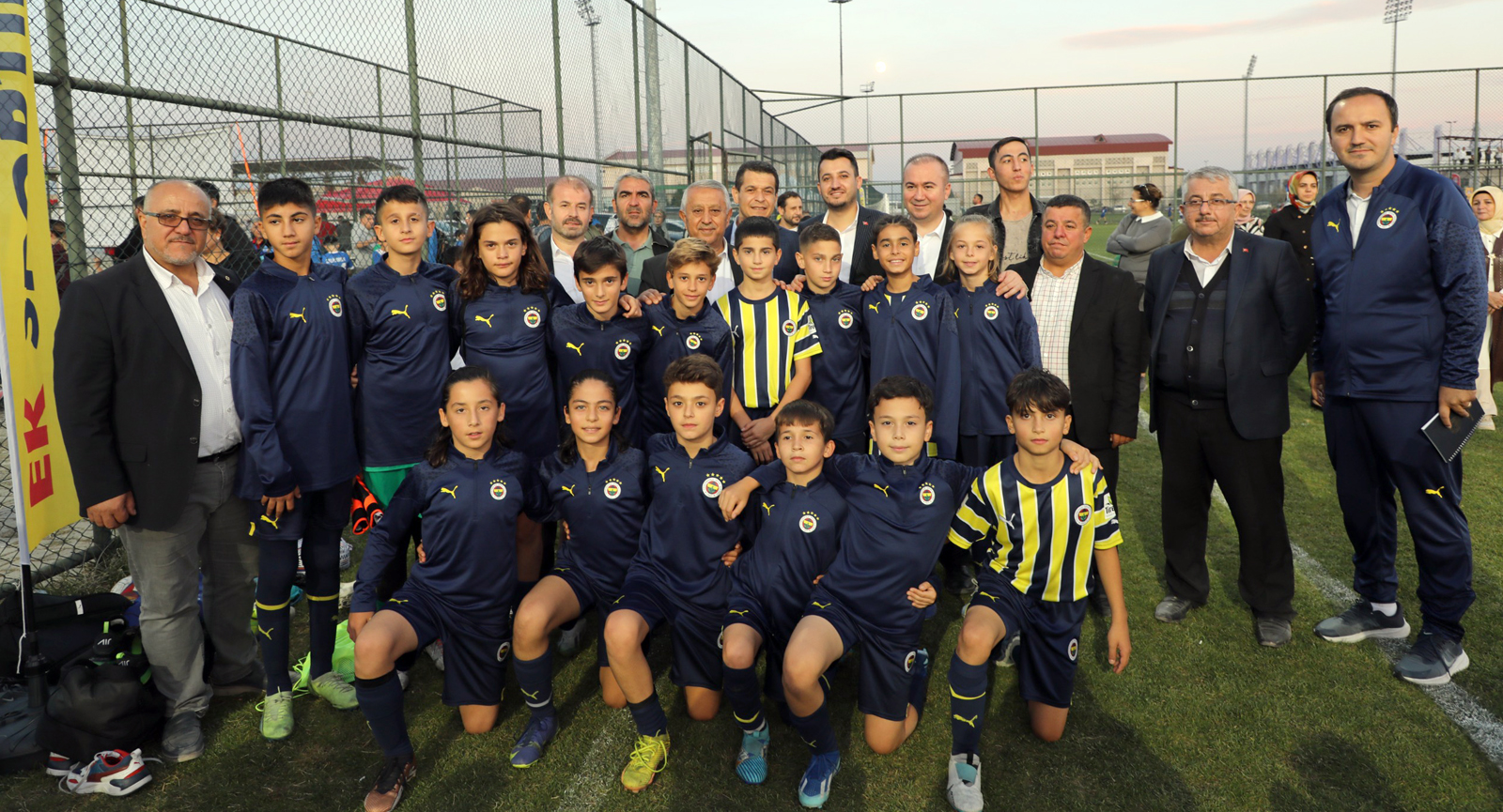 SPOR KOMPLEKSNDE DEV ORGANZASYON 100. YILA YAKIIR TURNUVA Spor ehri