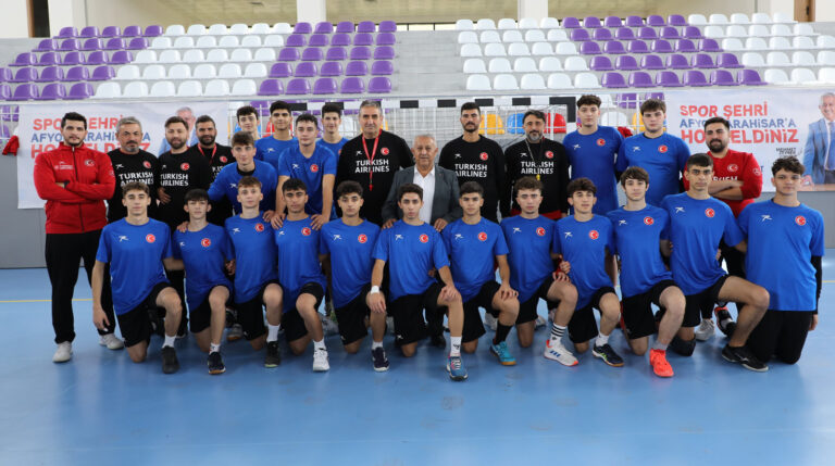 HENTBOL MİLLİ TAKIMI AFYONKARAHİSAR´DA KAMP YAPIYOR