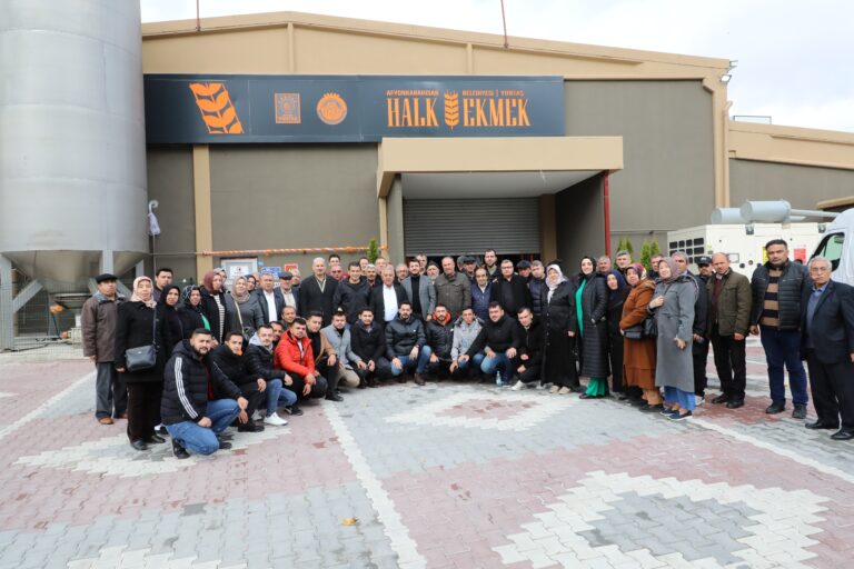 BELDE BAŞKANLARI VE MAHALLE TEMSİLCİLERİ YATIRIMLARI GEZDİ