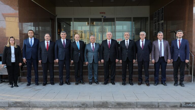 YARGITAY BAŞKANI AKARCA´DAN ZEYBEK BAŞKAN´A ZİYARET