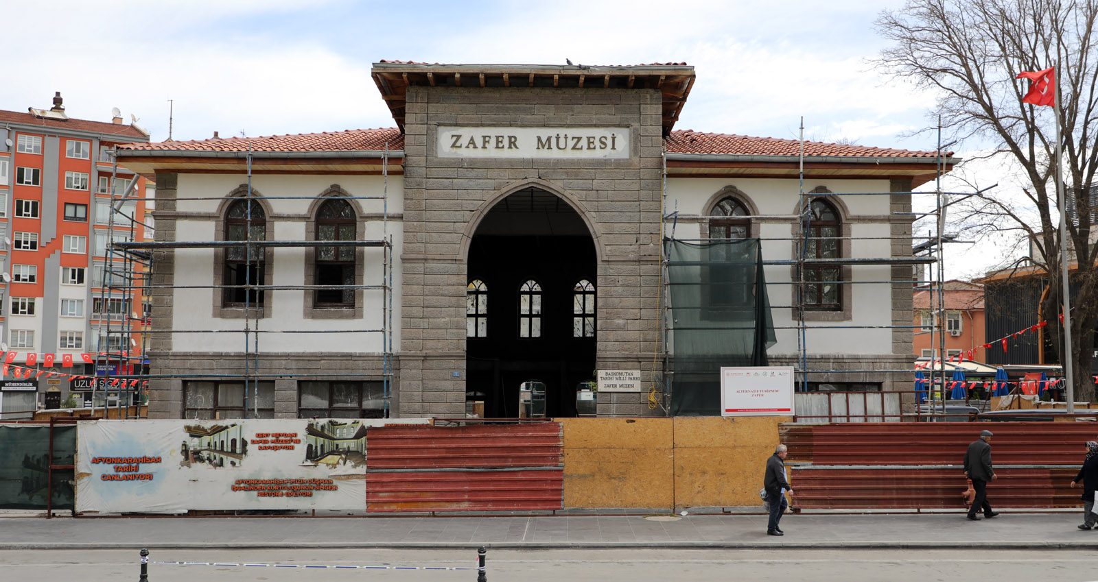 ZAFER MÜZESÝ’NÝN RESTORASYONU ÝÇÝN ÖNEMLÝ ADIM Afyonkarahisar Belediye Baþkanýmýz Burcu