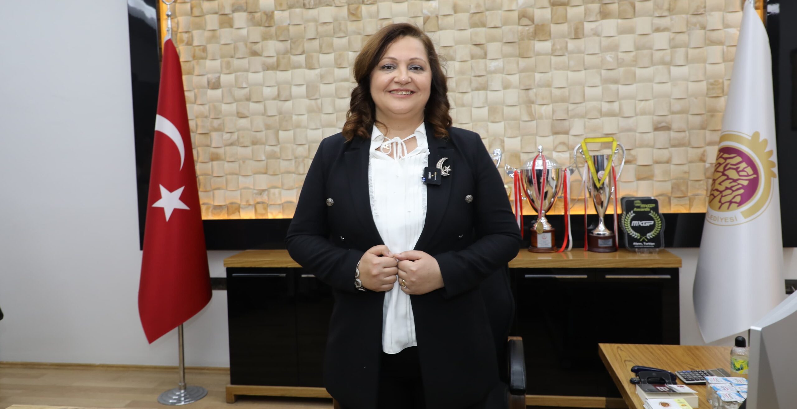 BELEDÝYEMÝZDE DEVÝR TESLÝM TÖRENÝ YAPILDI BAÞKANIMIZ BURCU KÖKSAL GÖREVÝNE BAÞLADI