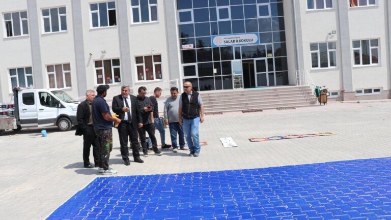 Her Okul Bahçemiz Çocuklarımızla Çiçek Bahçesi Olacak…