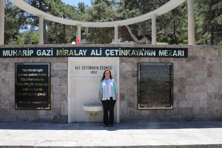 ALİ ÇETİNKAYA’NIN MEZARI YENİLENDİ