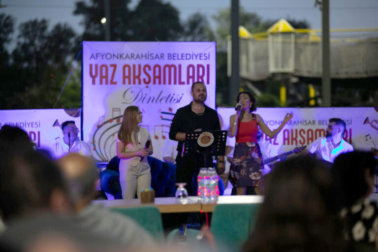BELEDİYE ORKESTRASINDAN MUHTEŞEM KONSER