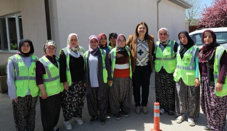 BELEDİYE´DE EN DÜŞÜK İŞÇİ MAAŞI 30 BİN 400 TL OLDU