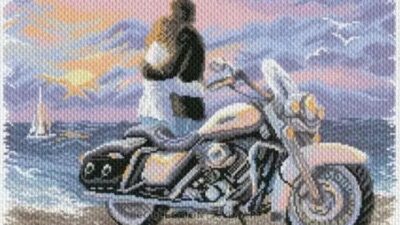 Kanaviçe, zarif desenleri ve çeşitliliğiyle dikkat çeken bir nakış sanatı.