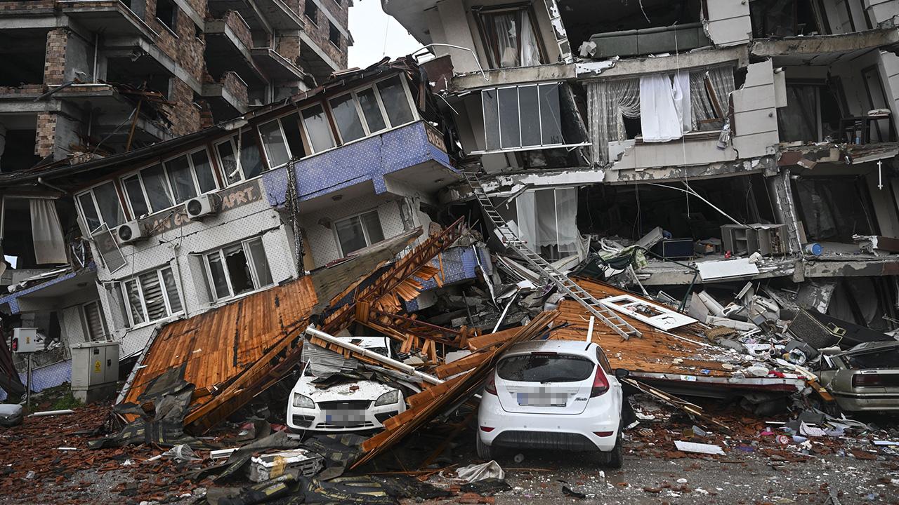 Bakanlık, Depremin Ardından Yurt Dışından Finansman Sağlıyor