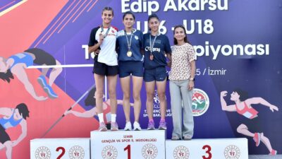 Afyonkarahisar'ın gururu Hamide Nur Tekdemir, İzmir'de düzenlenen Edip Akarsu U16-U18