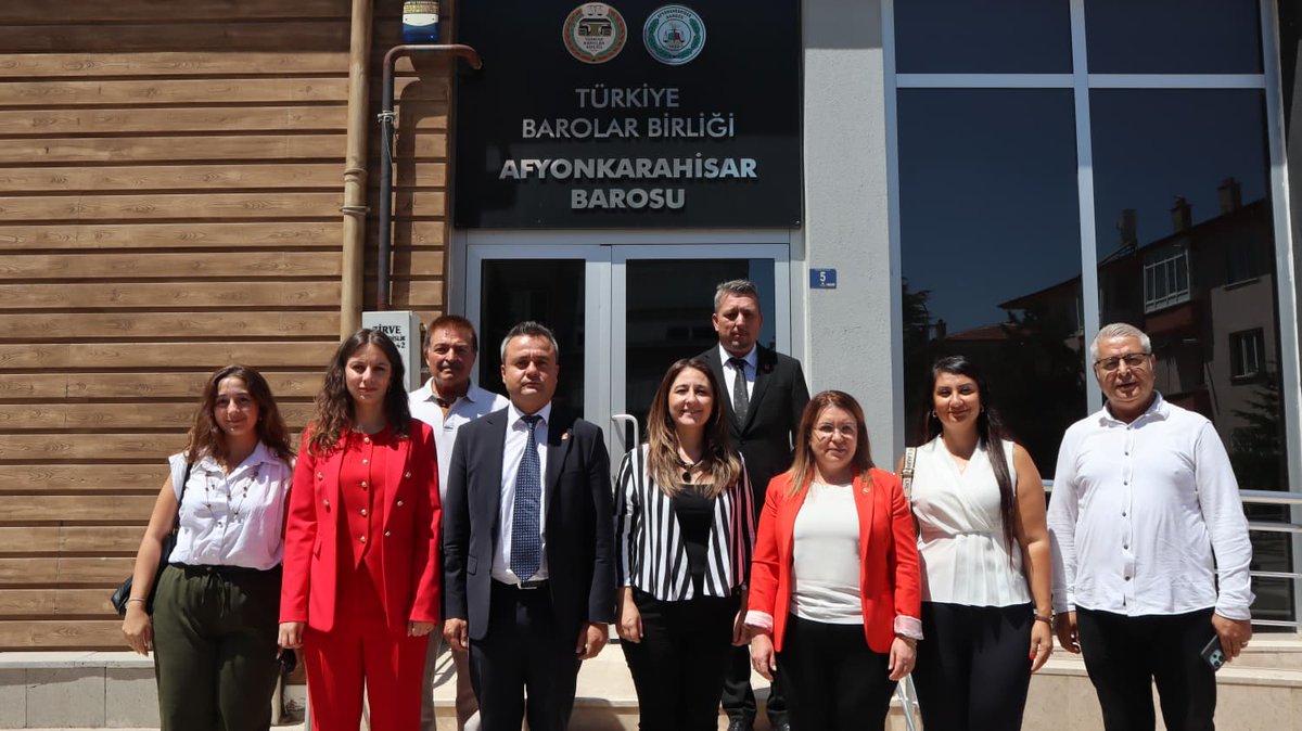CHP’li vekillerin ziyaretinde, Afyonkarahisar Barosu’nun mevcut çalışmaları, karşılaştığı sorunlar ve