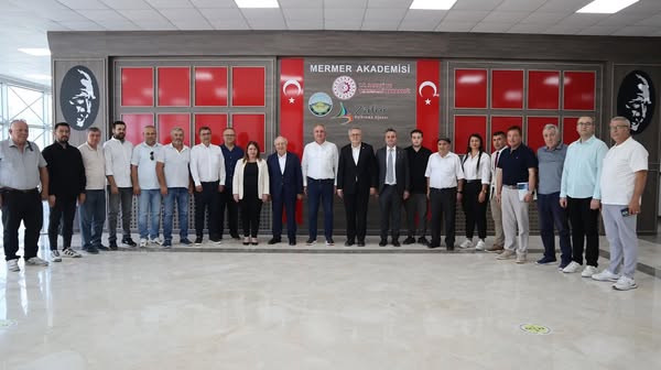 CHP Denizli Milletvekili Gülizar Biçer Karaca, Uşak Milletvekili Ali Karaoba,