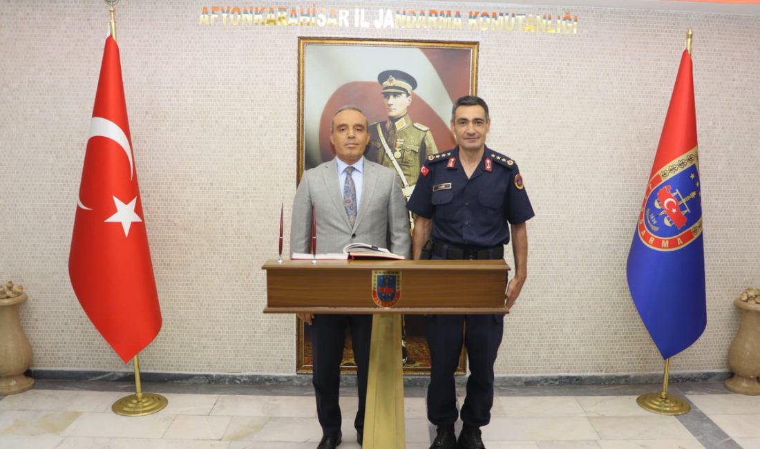 Jandarma Kıdemli Albay Murat Kaya, Afyonkarahisar İl Jandarma Komutanlığı‘na atanmadan önce