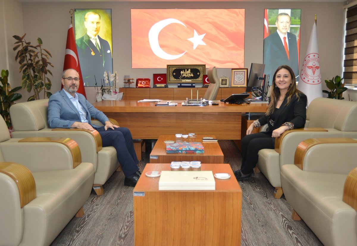 Dr. Hakkı Öztürk, uzun yıllardır sağlık alanında görev yapmaktadır. İl Sağlık