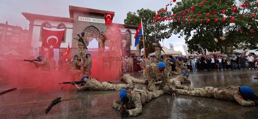 AFYONKARAHİSAR’DA ZAFER HAFTASI ETKİNLİK TAKVİMİ 24 Ağustos 2025 – Pazar 10.00 Rahvan At Yarışları Zafer