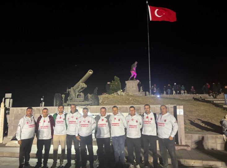 Afyonkarahisar E Tipi Ceza İnfaz Kurumu Personeli Zafer Yolu Yürüyüşüne Katıldı Kurum Müdürü İlhan İrgin ve 45 Personel, Zafer Haftası Etkinliklerinde