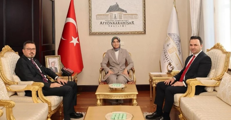 Afyonkarahisar Valisi Doç. Dr. Kübra Güran Yiğitbaşına, TRT’den Üst düzey Ziyaret. Afyonkarahisar Valisi Doç. Dr. Kübra Güran Yiğitbaşı, bu akşam gerçekleşecek
