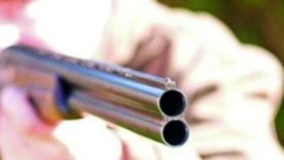 Afyonkarahisar’ın Başmakçı ilçesinde iki kişi arasında çıkan tartışma kavgaya dönüştü.