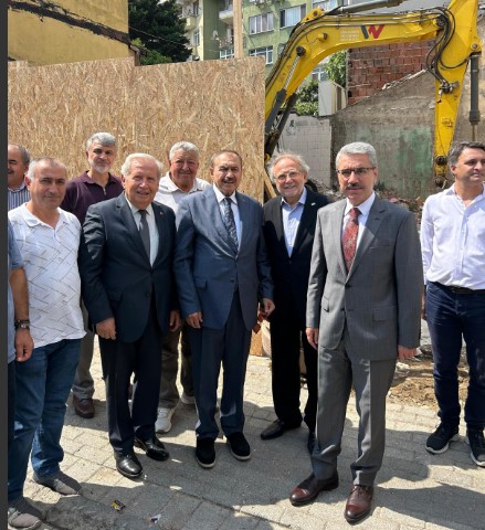 Prof. Dr. Veysel Eroğlu bugün Üsküdar Merkezde Şuhut Vakfına ait