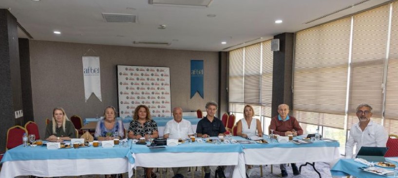 SANAT VE EMEK ŞEHRİMİZDE BULUŞACAK MERMER HEYKEL SEMPOZYUMUMUZUN SANATÇILARI BELİRLENDİ Belediyemizin ev sahipliğinde düzenlenen 1.