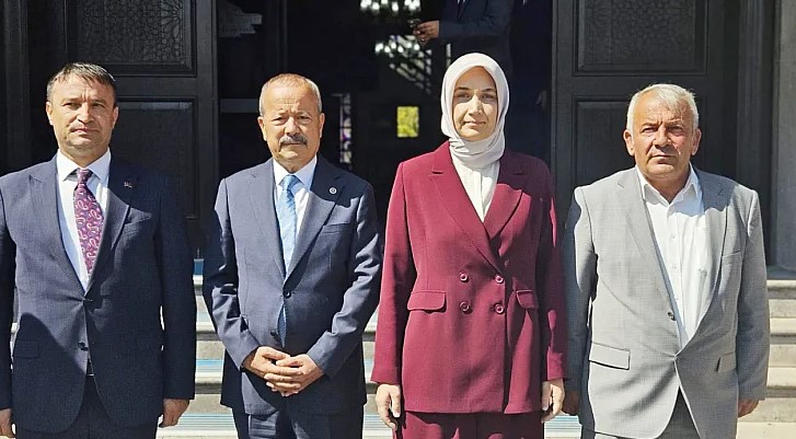 Taşoluk Belediye Başkanı Bilgin Özen, kil madeni ile ilgili gelişmeleri kamuoyuyla paylaştı.