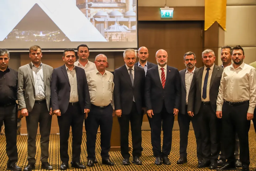 AK Parti Afyonkarahisar Heyeti Konya'da Belediyecilik Çalıştayına Katıldı