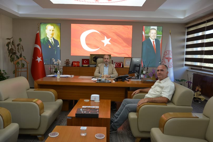 Afyonkarahisar Sağlık Müdürlüğü’nde Ziyaret Afyonkarahisar Sağlık Müdürü Dr. Hakkı Öztürk,
