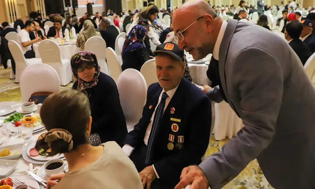 Afyonkarahisar’da Gaziler Günü Kutlandı AK Parti Afyonkarahisar İl Başkanlığı, 19