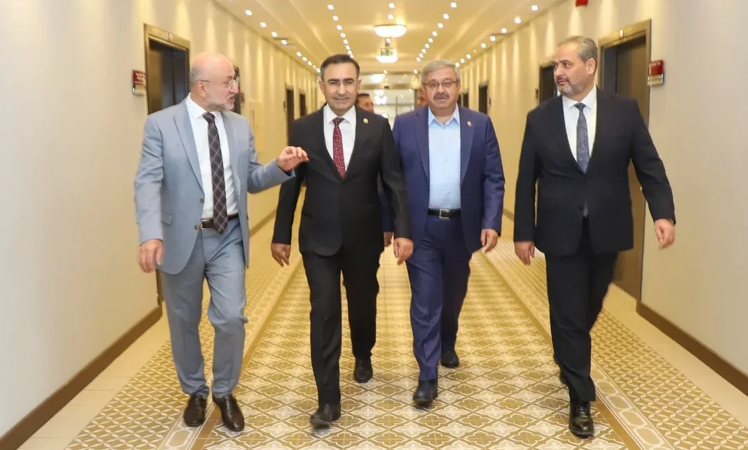 AK Parti Afyonkarahisar İl Başkanlığı’ndan Rektör Aslan’a Ziyaret AK Parti