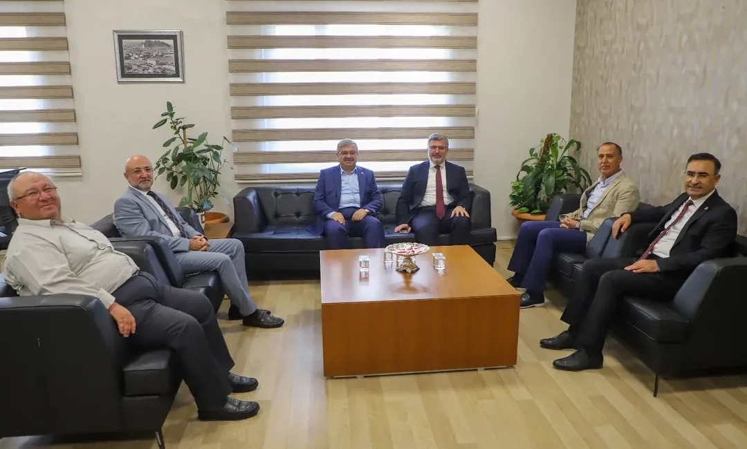 AK Parti Afyonkarahisar İl Başkanlığı’ndan Hastane Ziyareti AK Parti Afyonkarahisar