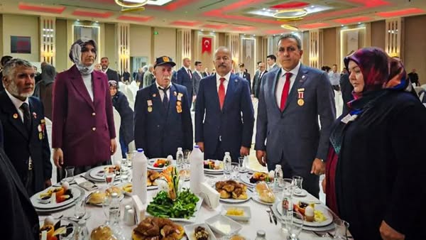MHP Afyonkarahisar İl Başkanlığı Gaziler Günü’nü Kutladı MHP Afyonkarahisar İl