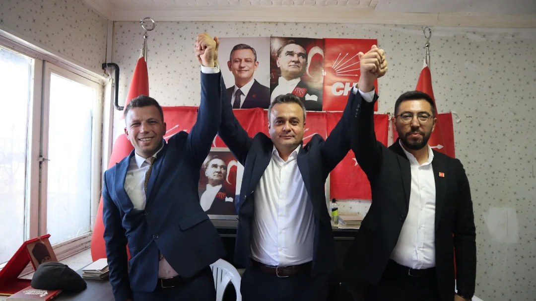 Afyonkarahisar CHP’de Yeni İlçe Başkanı Afyonkarahisar’ın İscehisar ilçesinde CHP İlçe