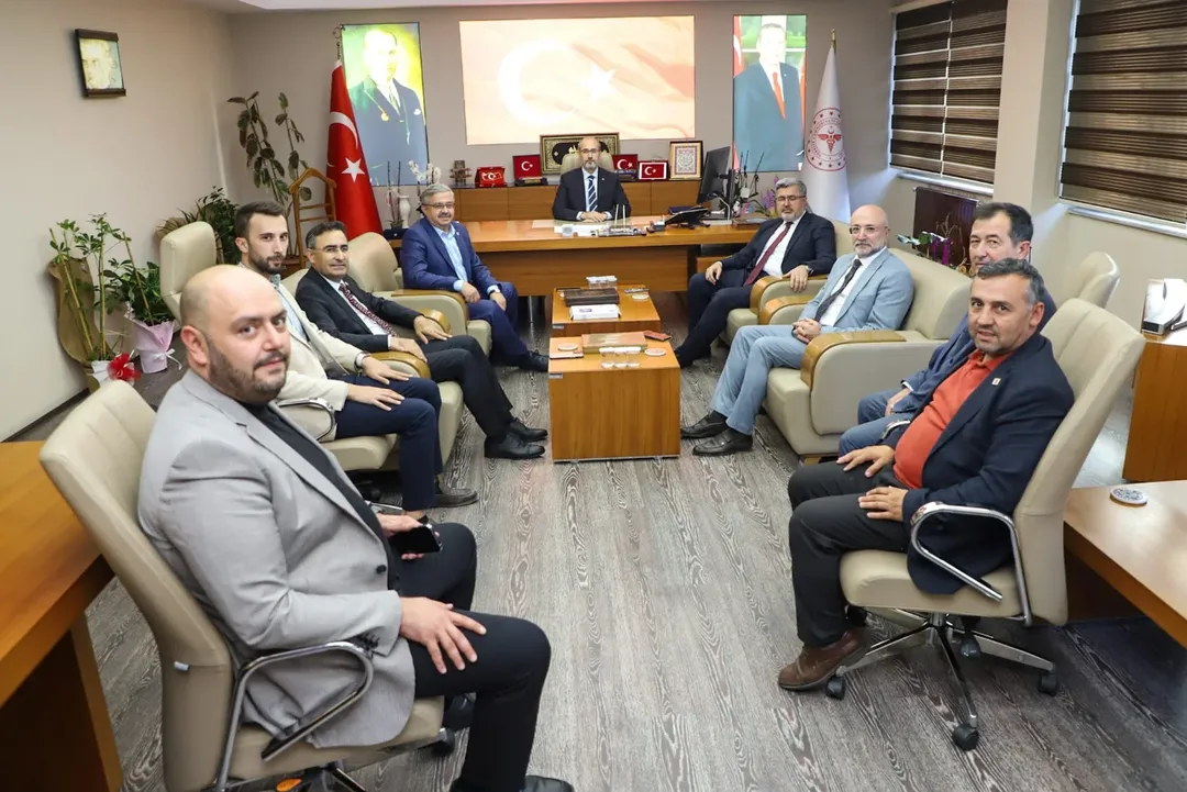 Afyonkarahisar AK Parti İl Başkanlığı Sağlık Müdürlüğünü Ziyaret Etti